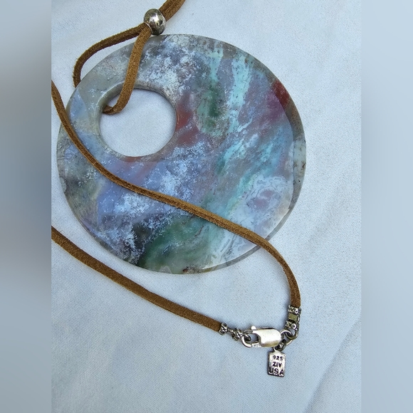 Green Moss Agate Round Disc pendant - Picture 9 of 11
